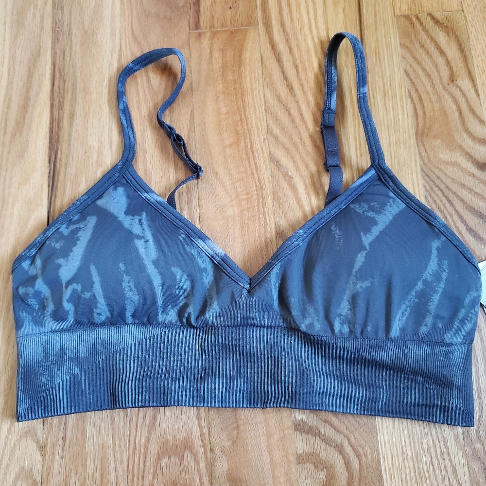Lululemon Ebb to Street Bra a/b Cup Stone Wash